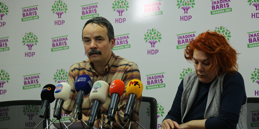 Ukraynalı tüm mültecilere kapınızı açın, göçmenler arasında ten rengi ve milliyet ayrımı yapmayın