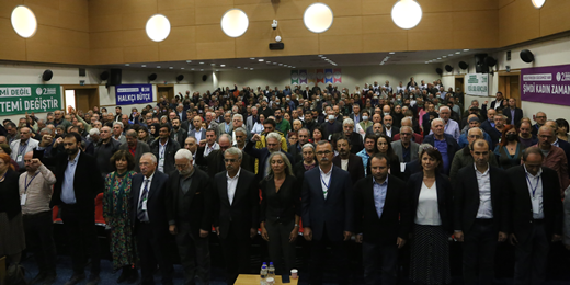 Yeşil Sol Parti 2. Olağanüstü Kongresi gerçekleşiyor: Buradayız, birlikte kazanacağız!