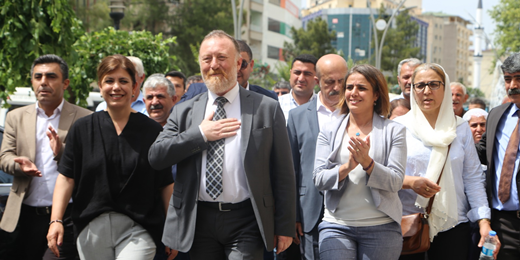 Temelli Batman'da konuştu: Kayyımı Batman'dan süpürdük, şimdi de İstanbul'dan süpüreceğiz