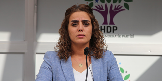 İçeride eylemcilere, dışarıda ailelerine yönelik saldırılar durmuyor
