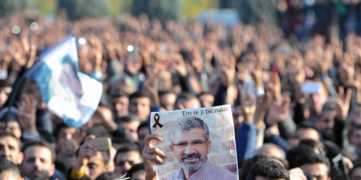 İktidar Tahir Elçi cinayetini karartmaya çalışıyor
