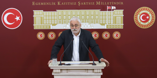 Oluç: ‘Evde kalın’ demekle olmuyor, iktidar bunun imkanlarını yaratmalıdır