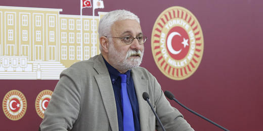 Oluç, yetkiliden yetkiliye değişen IŞİD'li tutuklu ve hükümlü sayısını Fuat Oktay'a sordu