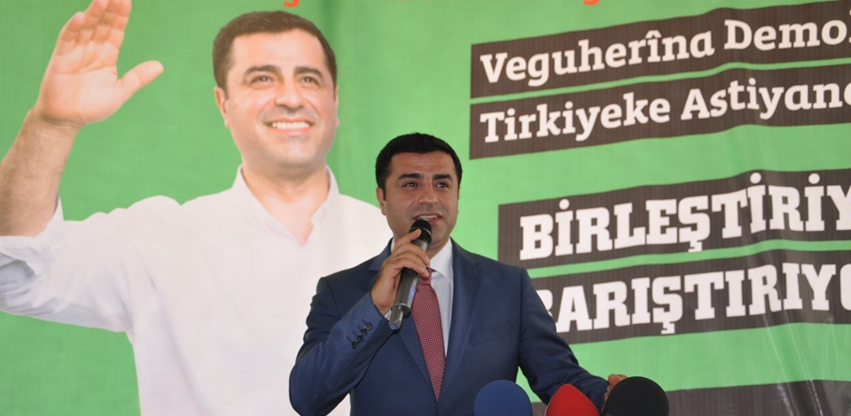 Cumhurbaşkanı adayı Demirtaş Muş'ta sivil toplum örgütleriyle buluştu