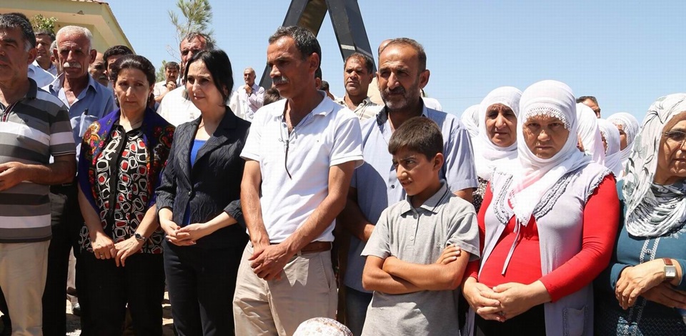 Yüksekdağ ve beraberindeki heyet Taşkın'ın mezarını ziyaret etti