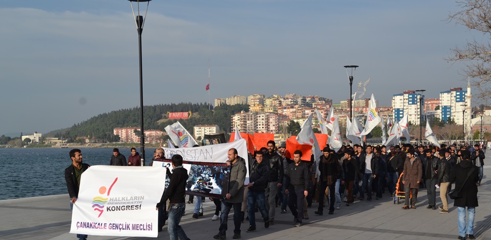 Çanakkale'de HDK Gençlik Meclisi, katliamları lanetledi