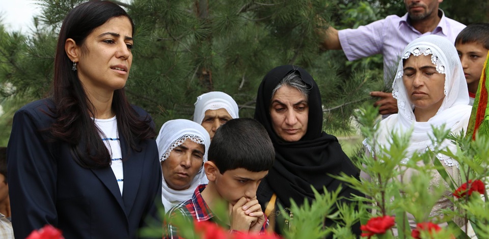 Şerzan Kurt mezarı başında anıldı
